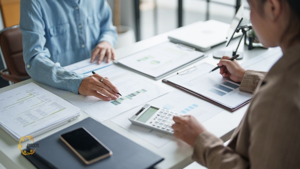 Định nghĩa và bản chất pháp lý của hợp đồng dịch vụ đại lý thuế