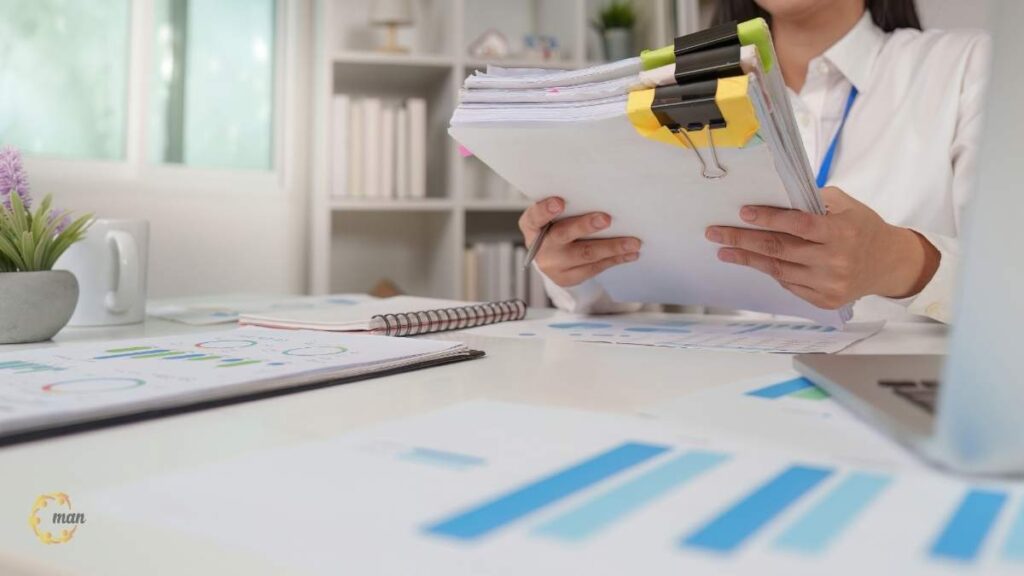 Cần kế toán làm báo cáo thuế