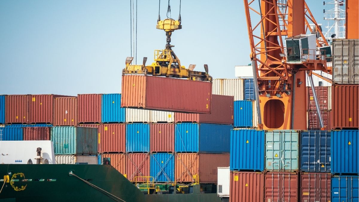 Công văn 12003/NBI-QLDN3: Hoàn thuế GTGT khi mua hàng hóa trong nước xuất khẩu ra nước ngoài